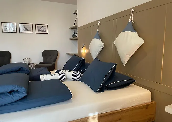 Captain's Cabin 아파트